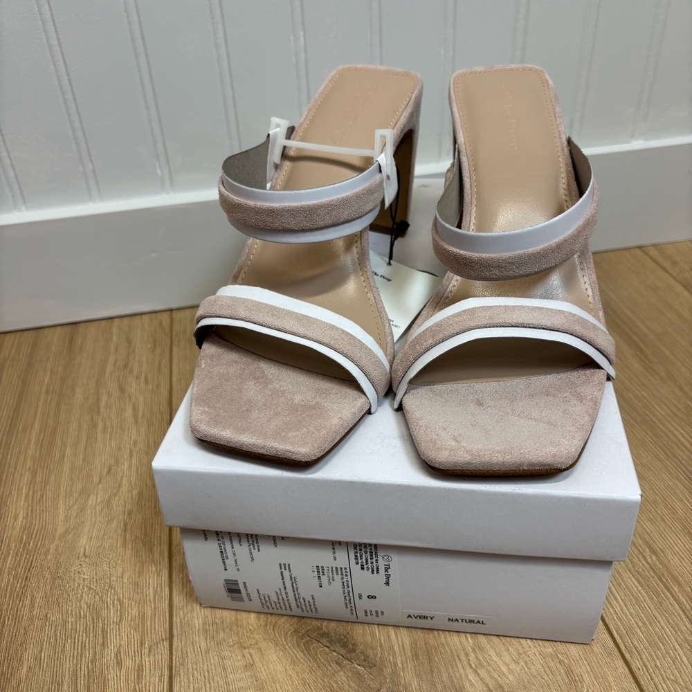 NWT Women’s The Drop Avery Natural Suede Heels
